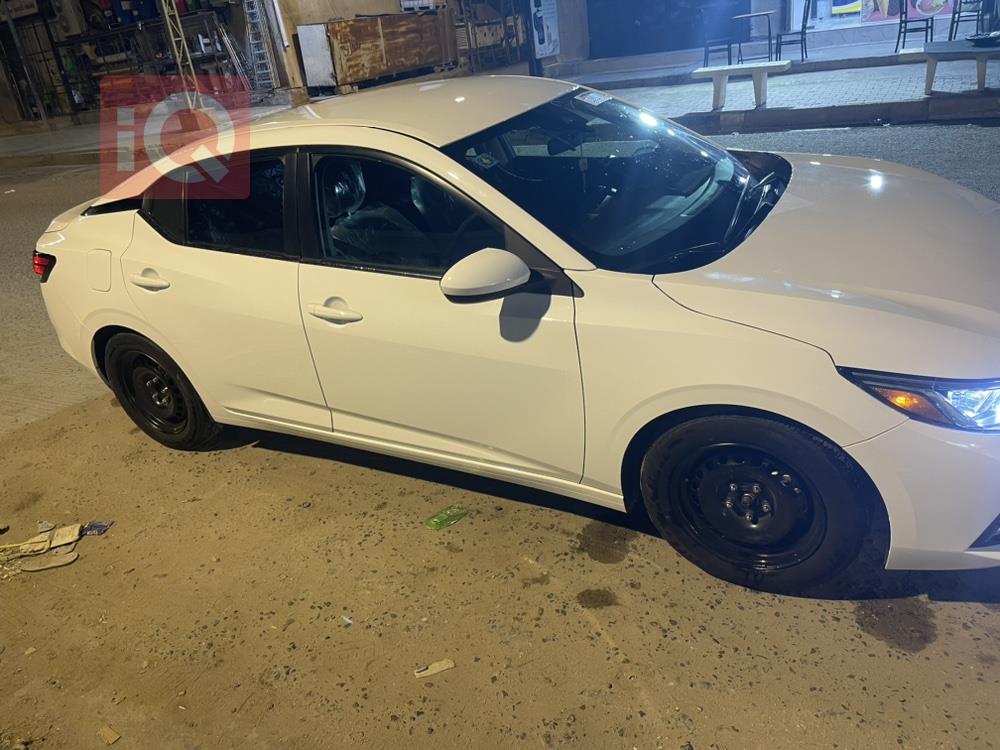 نيسان سنترا